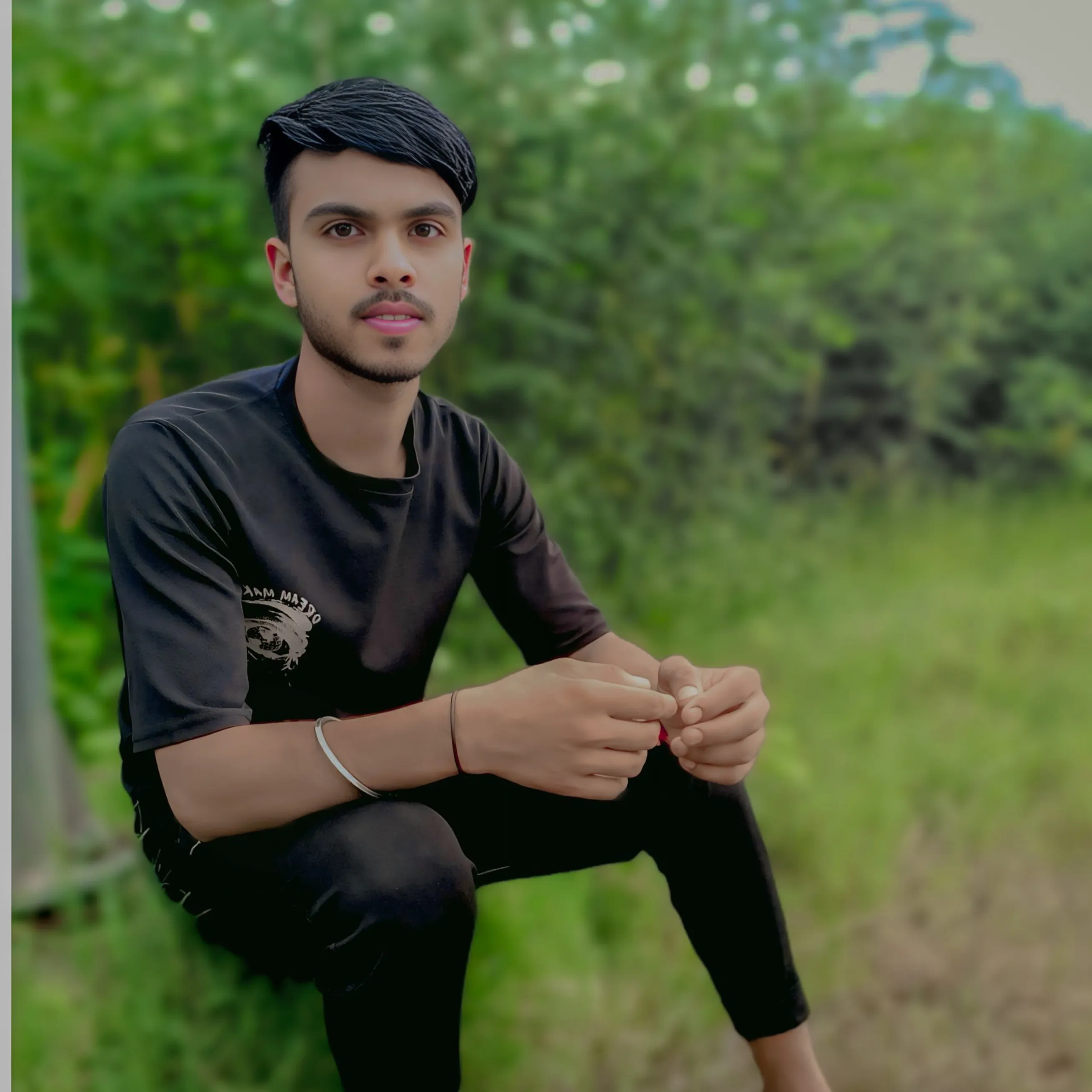 Pradeep 👑 king