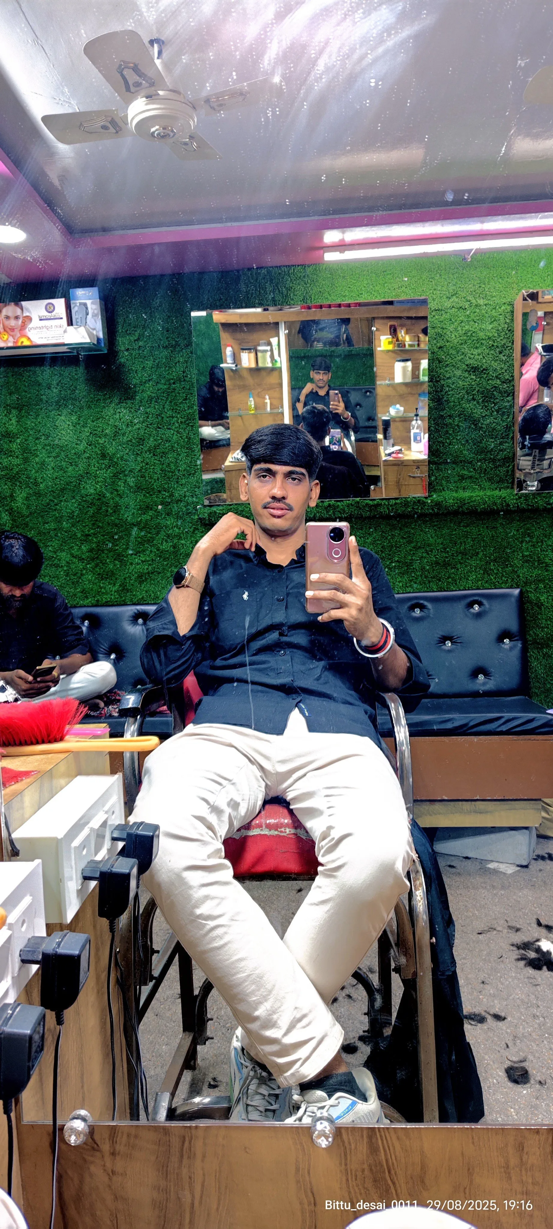 Bittu_desai_0011 0011