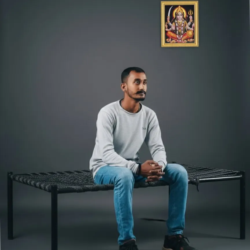 メशुभम् ठाकुरメ