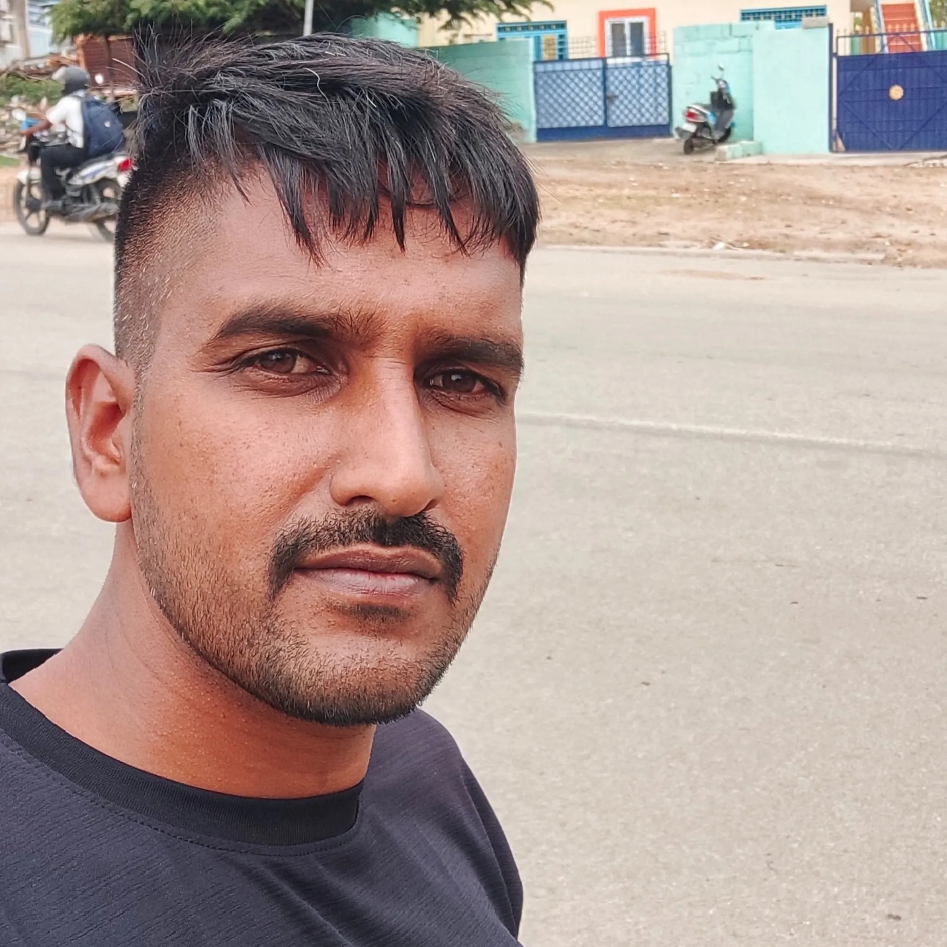 Sadasivam Chinnaperamanoor