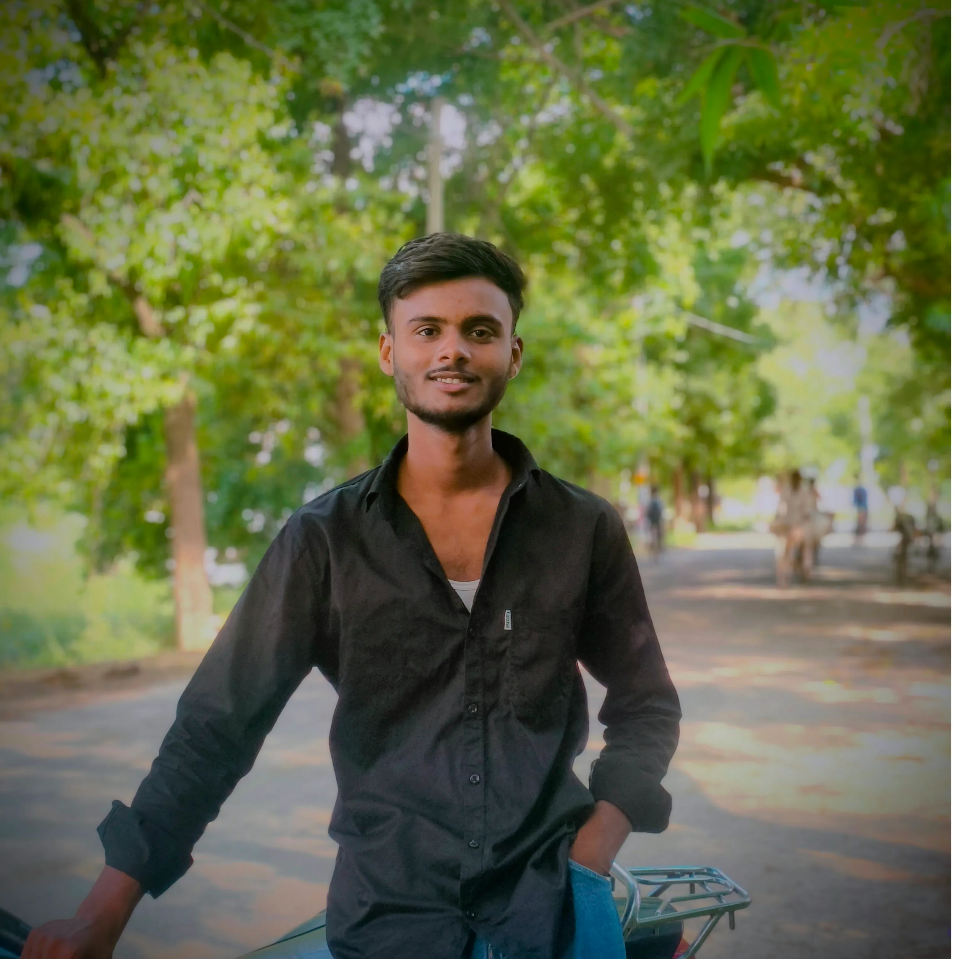 vikesh yadavv_