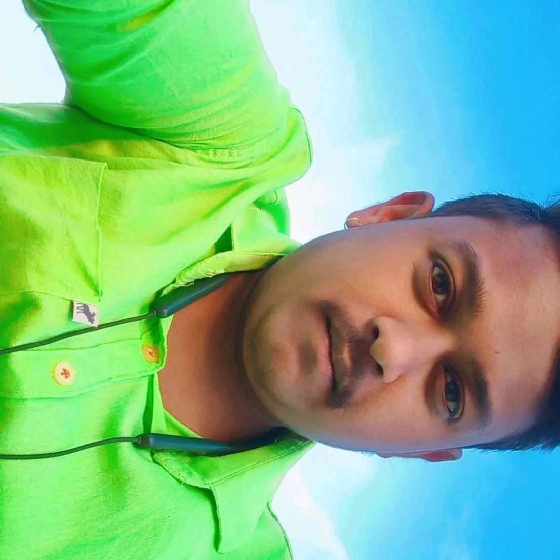 Ajeet (AjU)