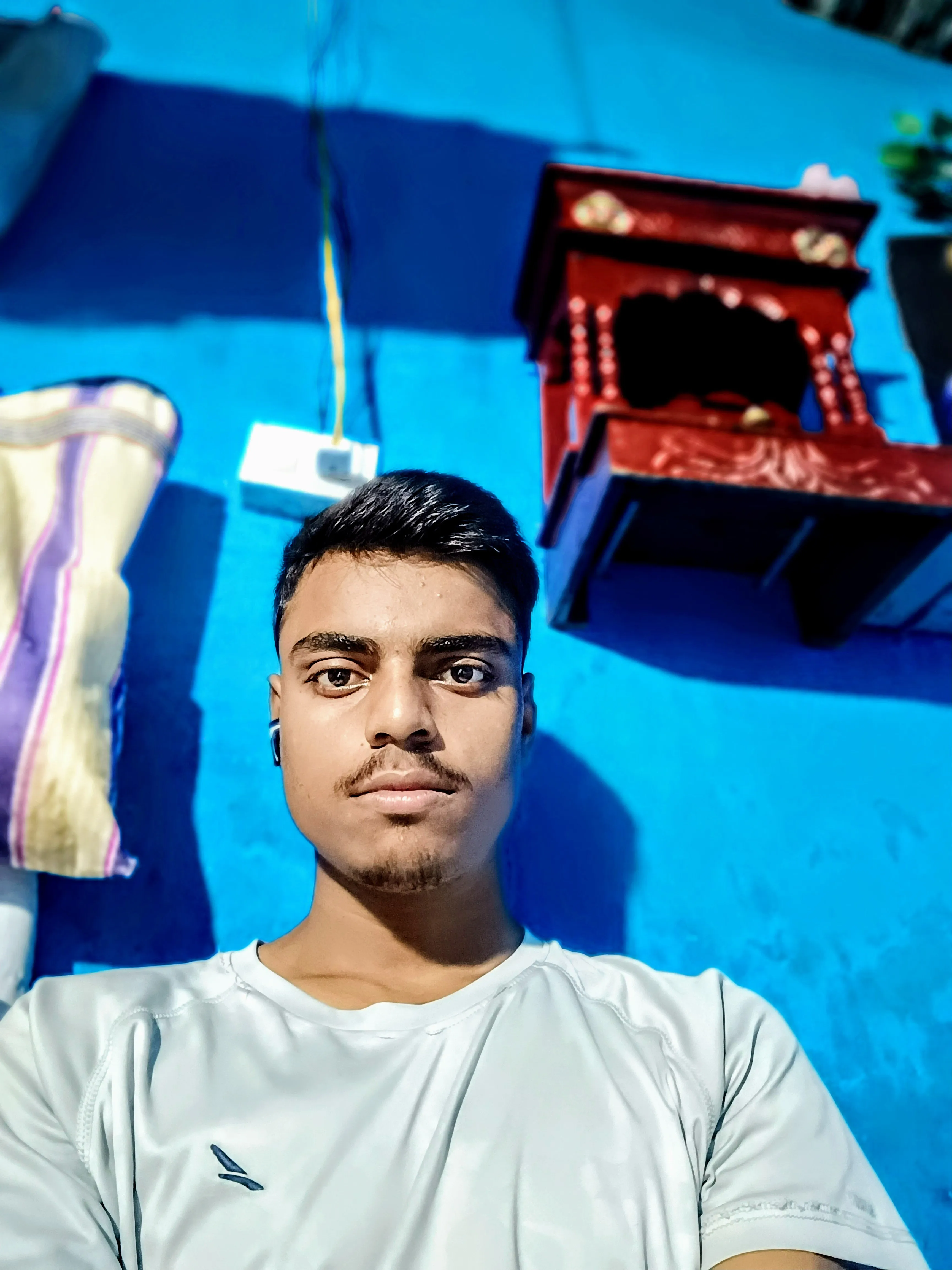 Himanshu das