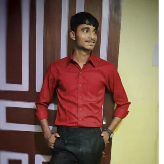 Shivam 😎