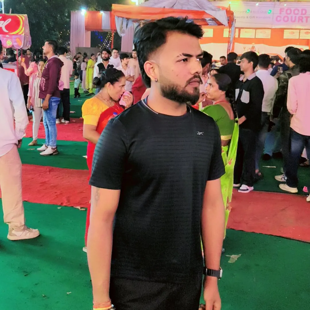 Shivam_u_p🦁 RAJ