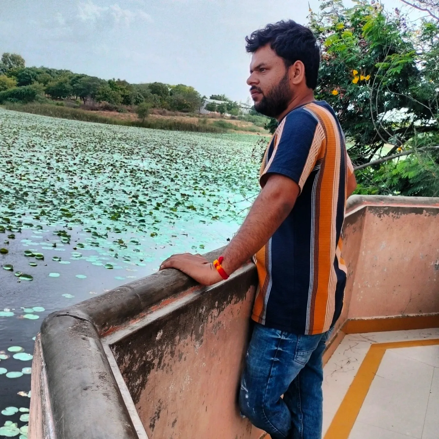 MANISH AHIR