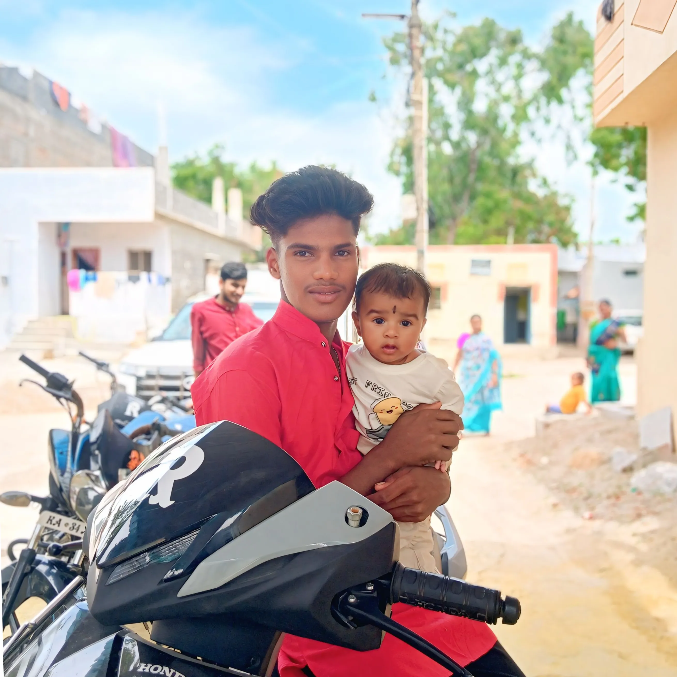 Naveen Naveen