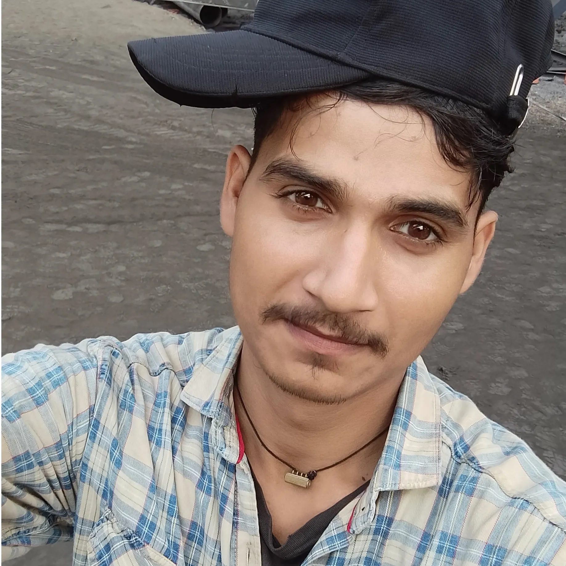 🥰 mr_Manish_M_K