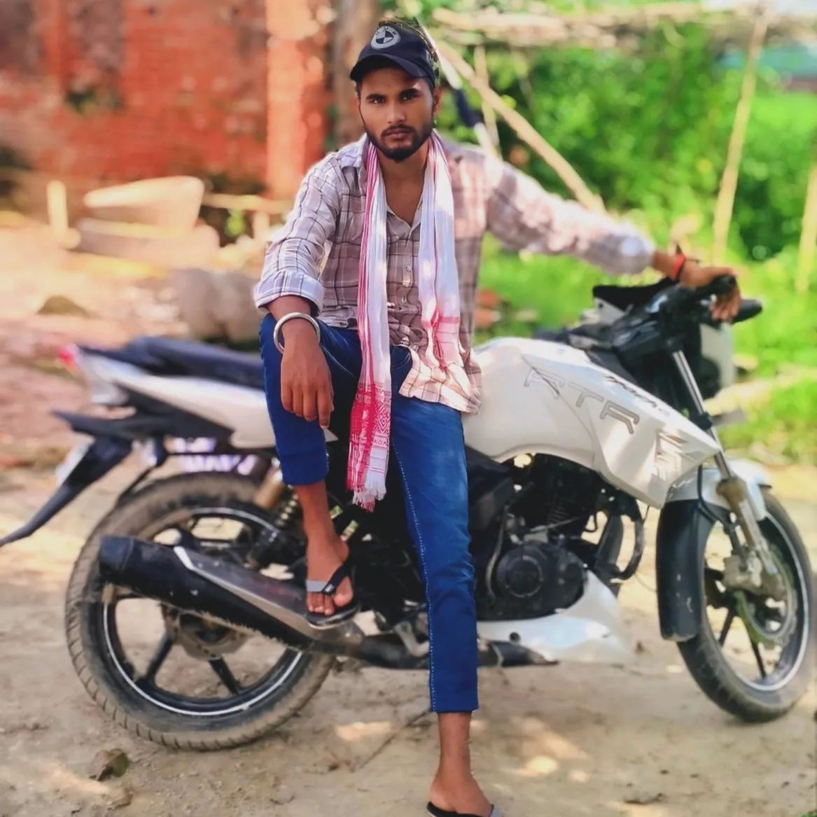 pratik Yadav