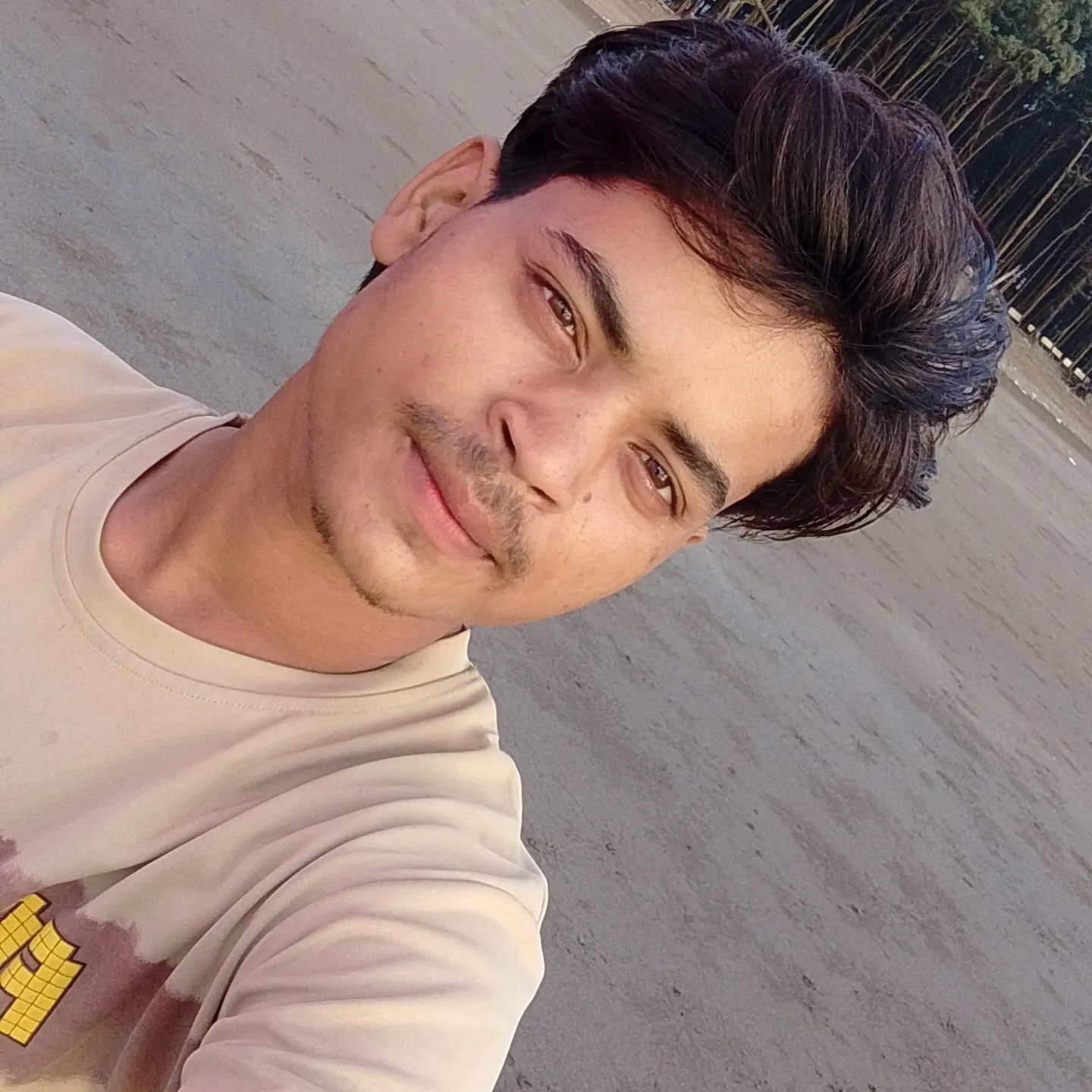 mr Sarvesh Jaiswal
