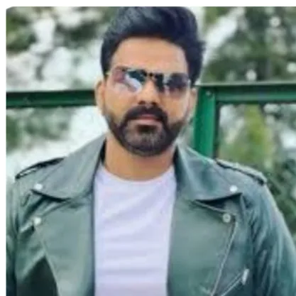 pawer star fan Pandey