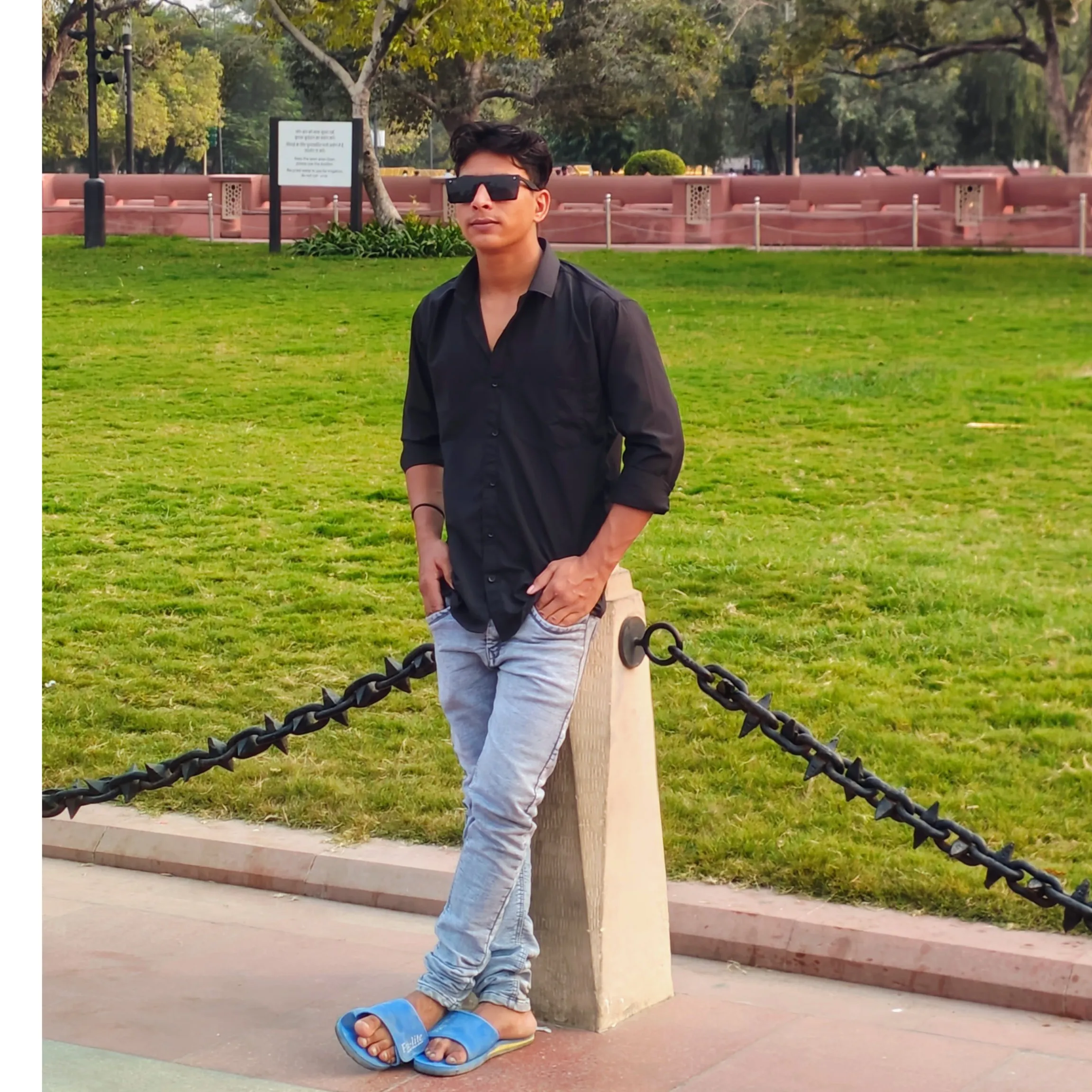 Md Azmail
