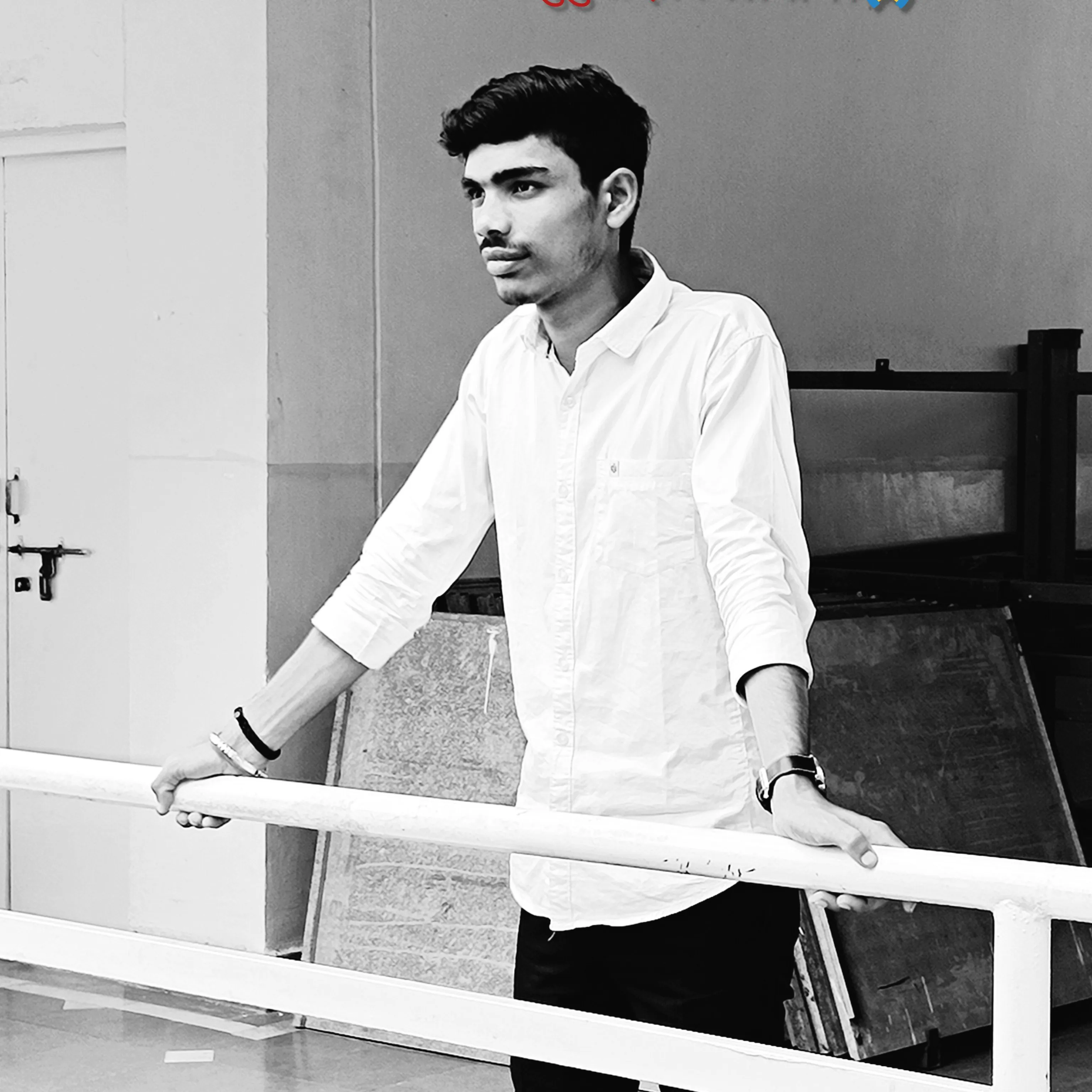 THAKUR🔥 .