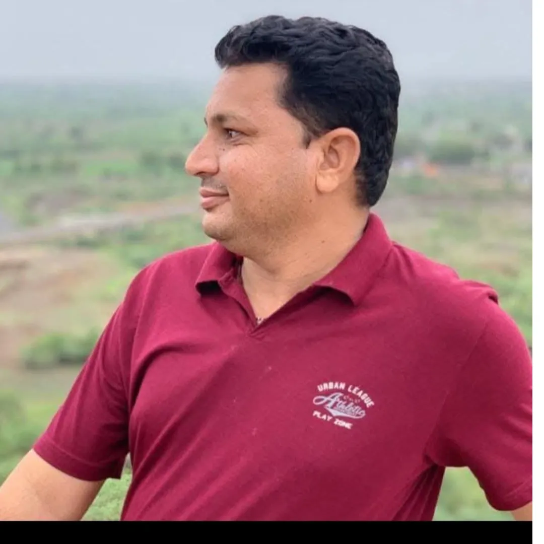 Suresh Oganja."Hindustani"🇮🇳❤️🚩