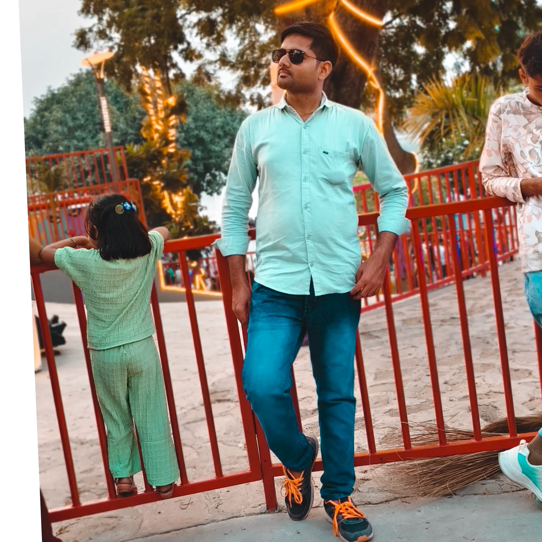 Abhishek पाण्डेय