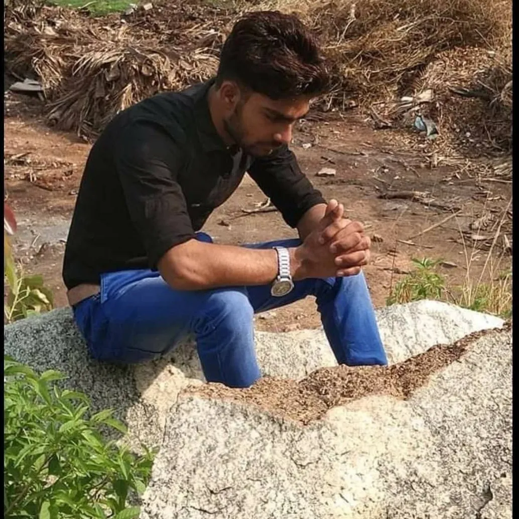 🇮🇳᭄✿ᶤ͢ᵐ⃟ℝ͢ᴀᴊ🕉 kushwaha