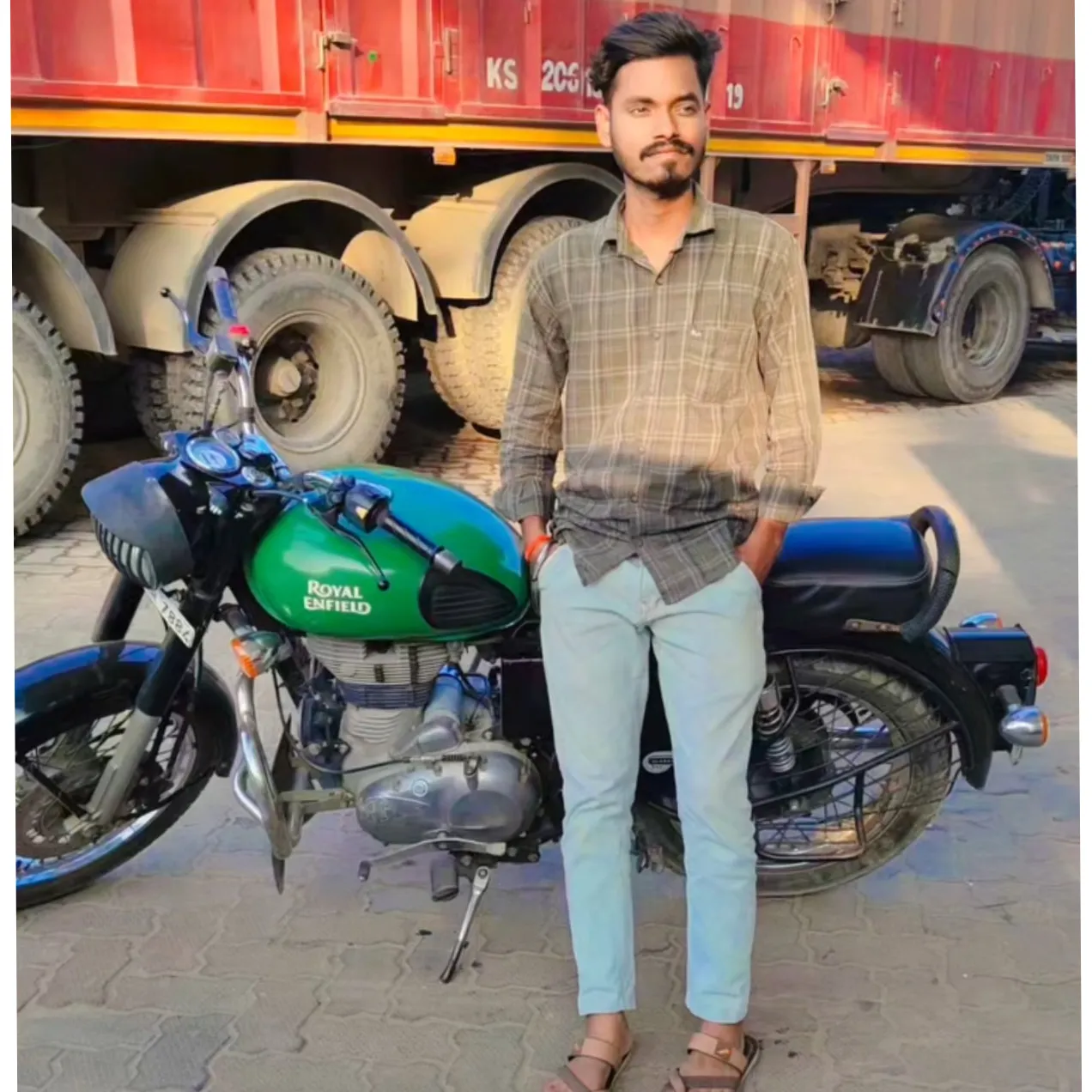 MrDheeraj YADAV