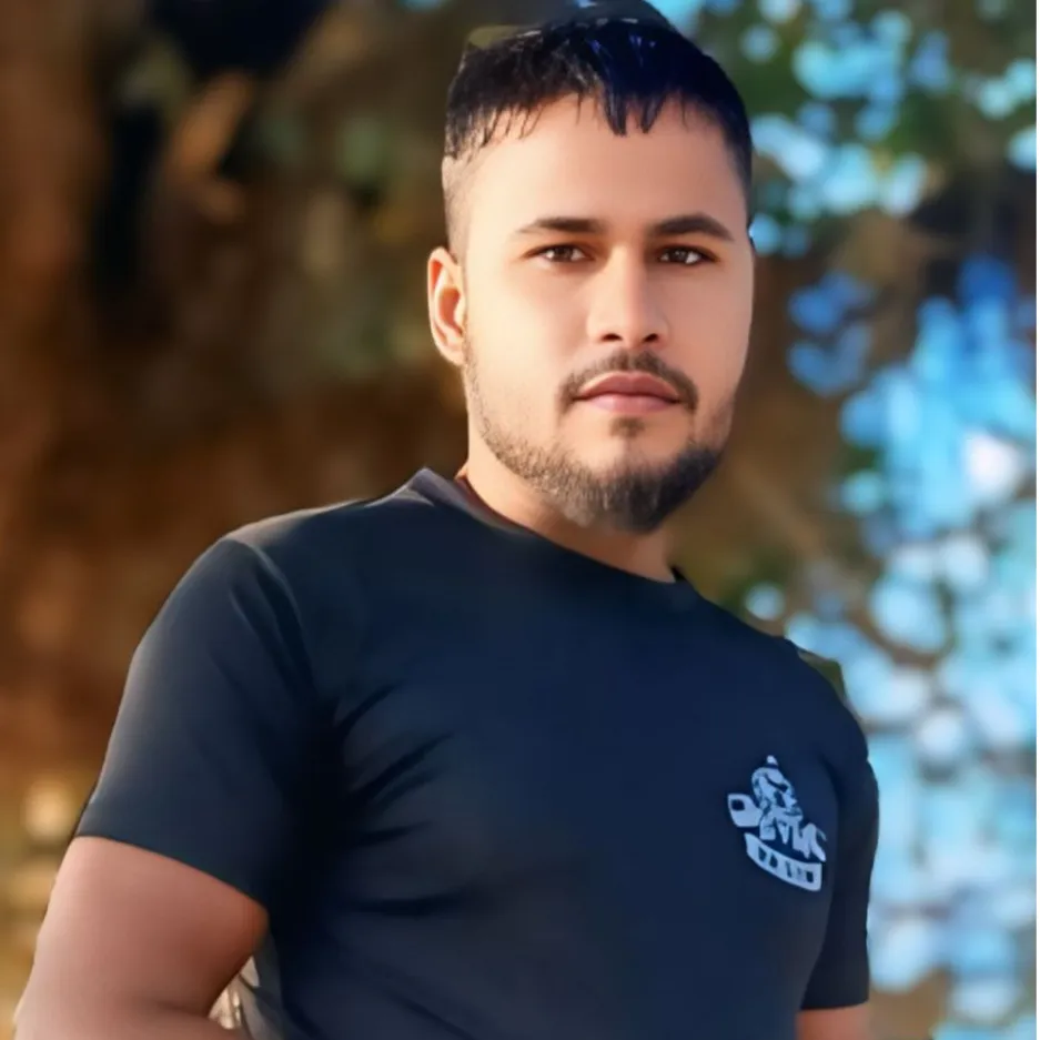 Akash Dada
