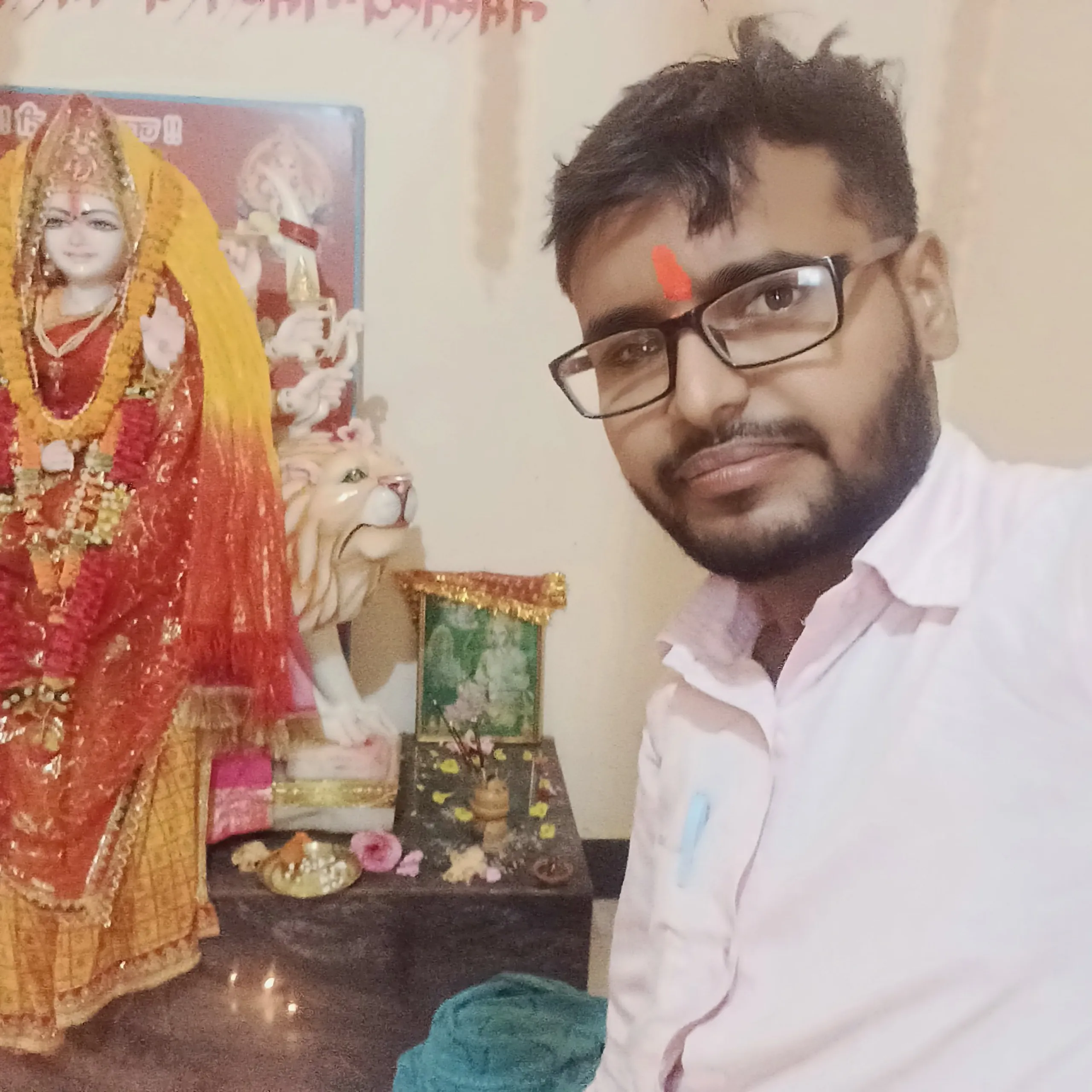 manoj maurya