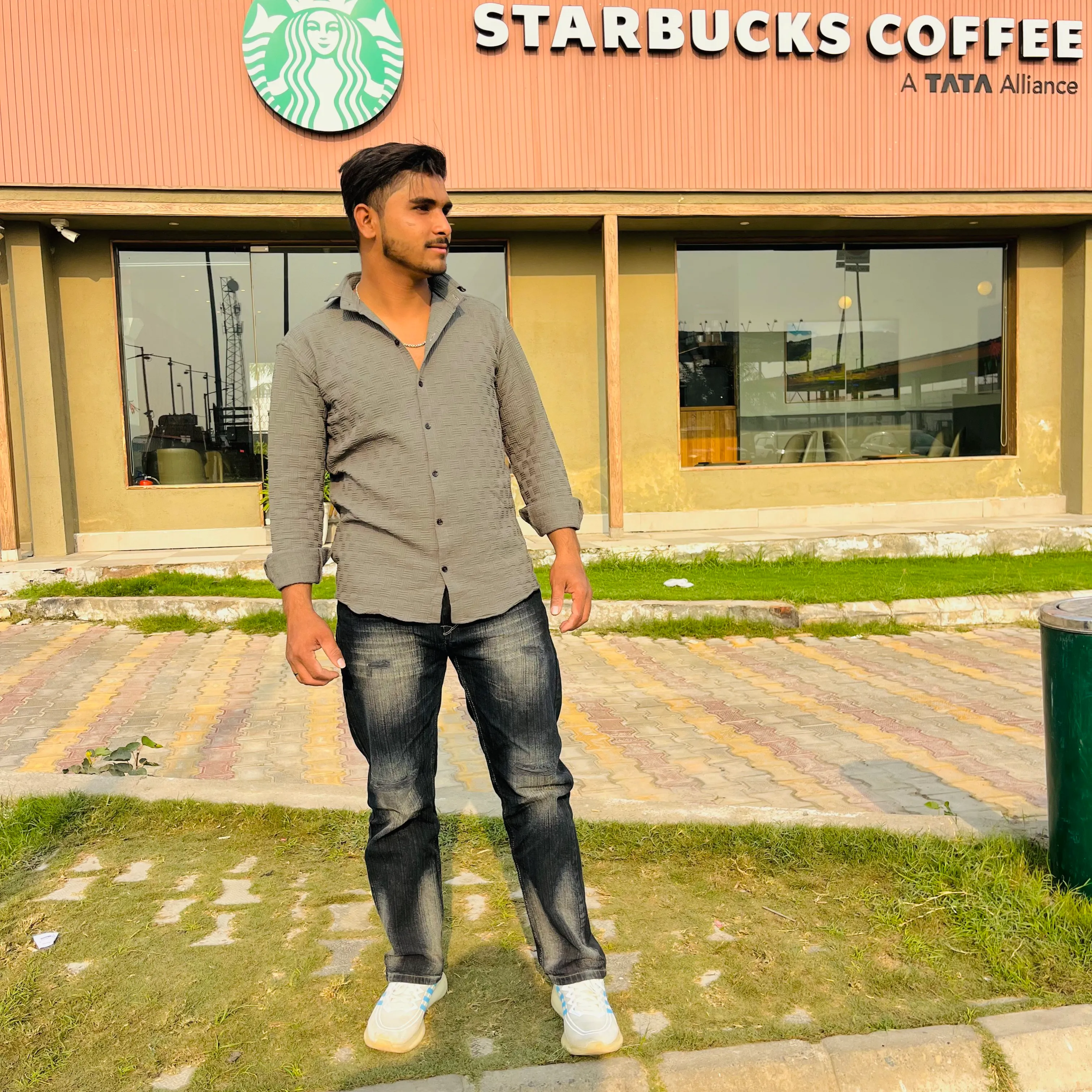 sonu Khan