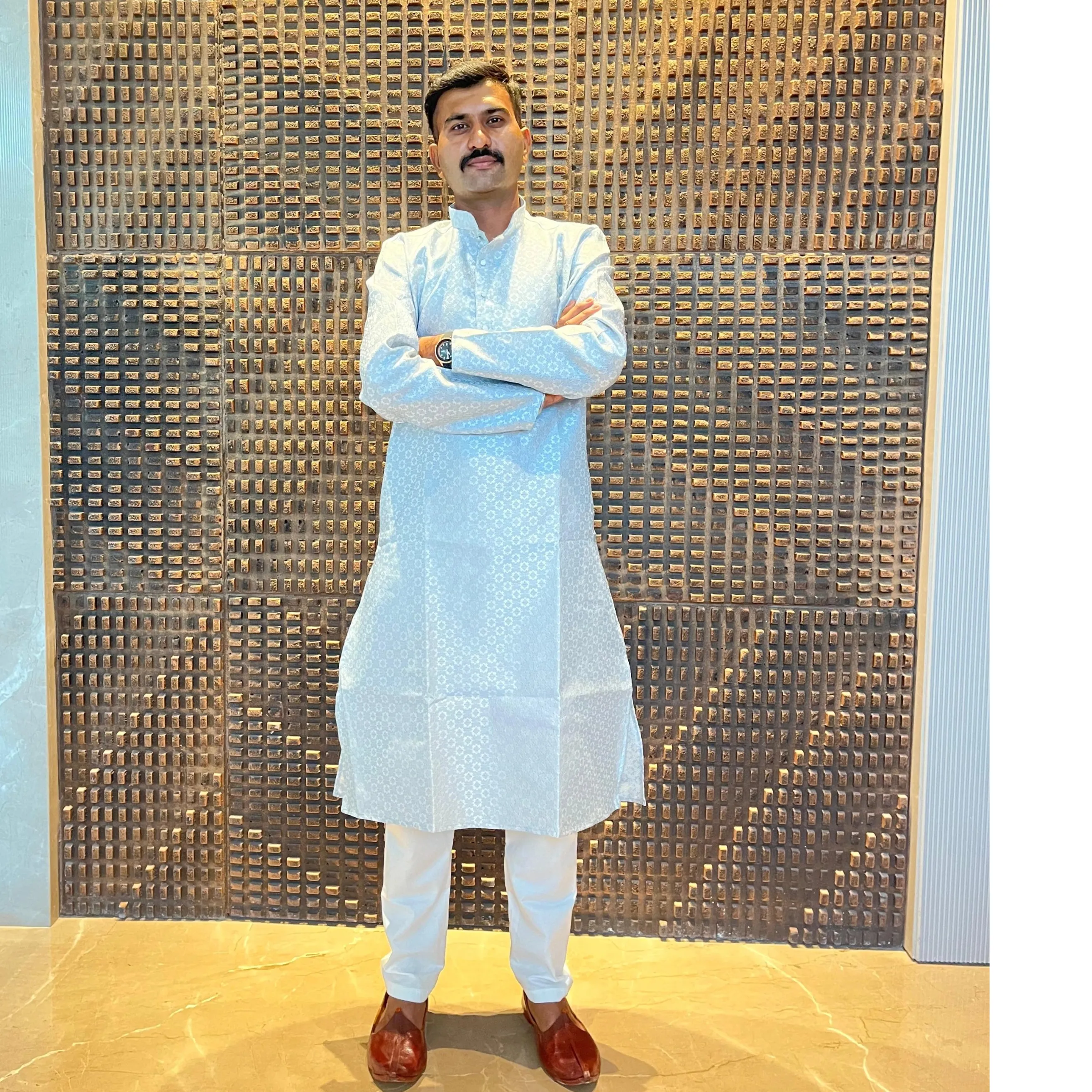 Dinesh lawera