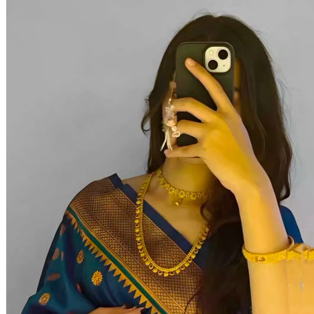 shrisha 🫅