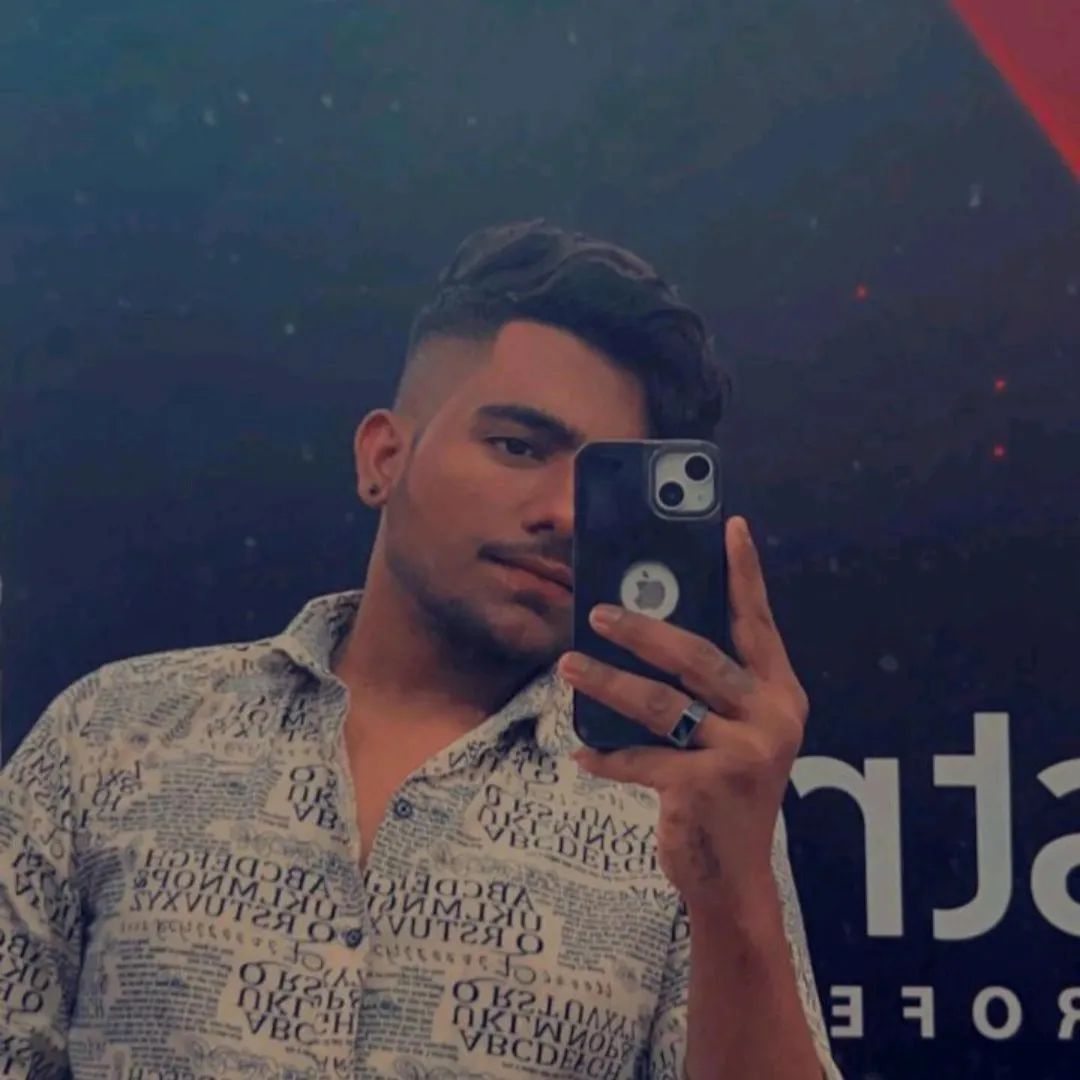 ⚜️._khush______ 47