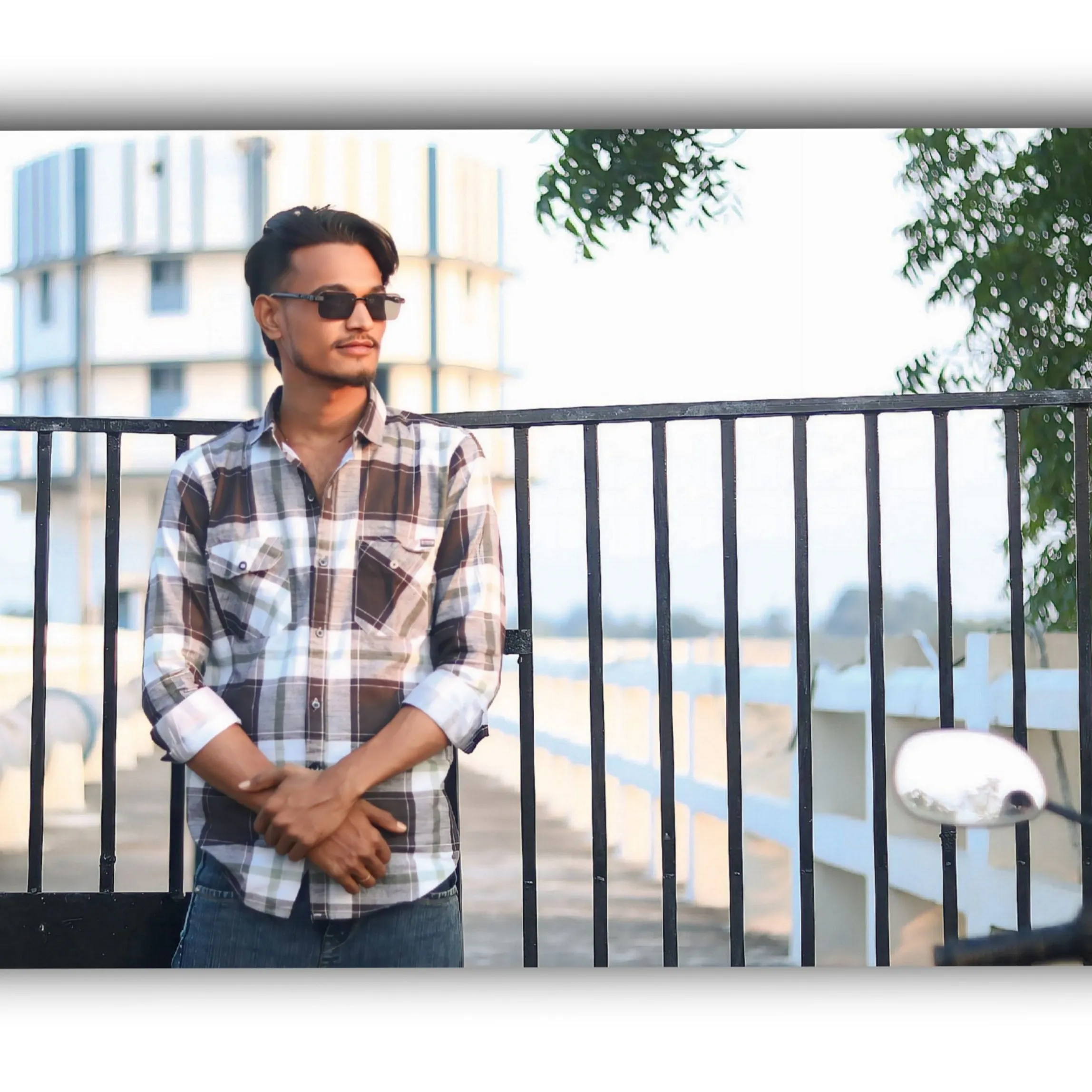 Gaurav Mowade