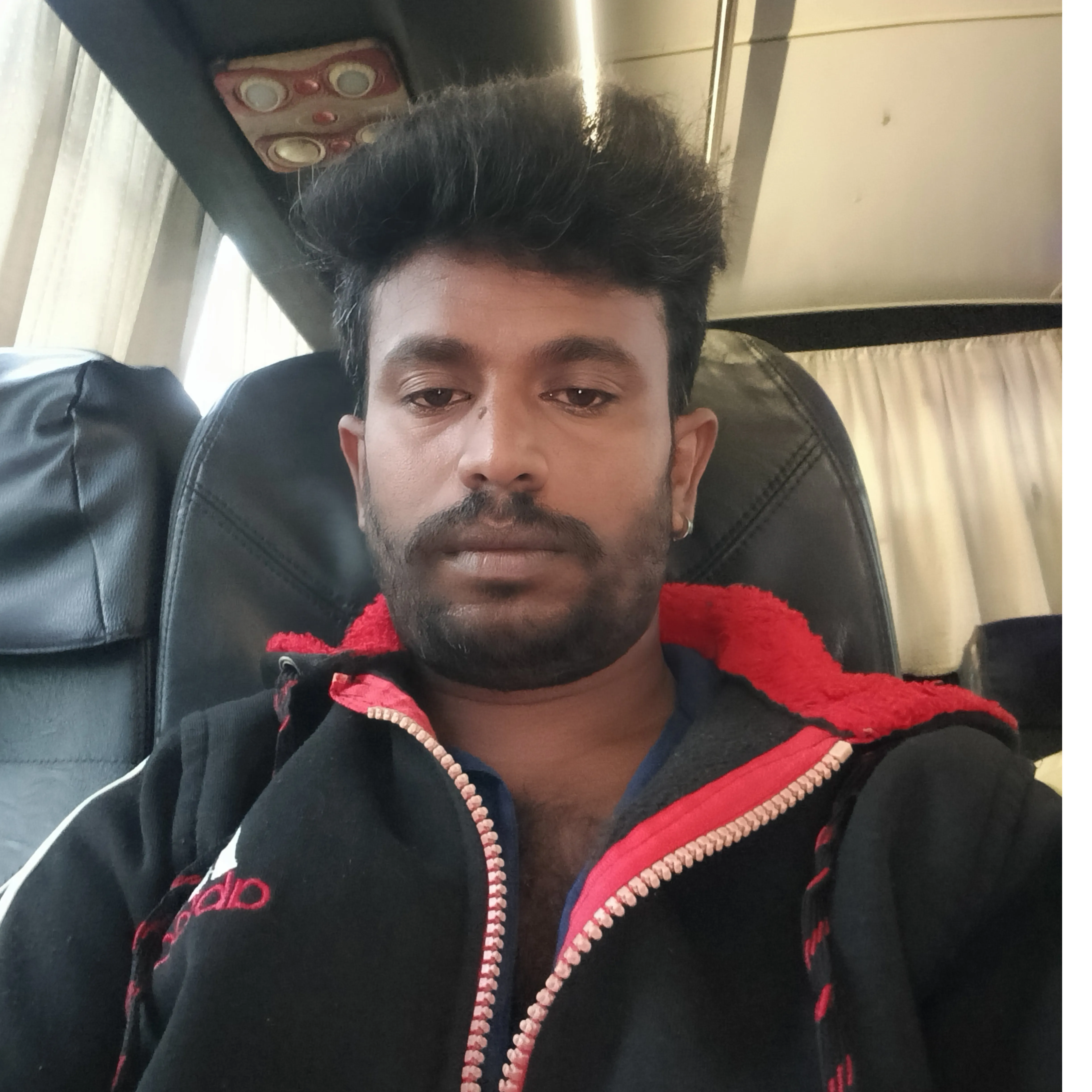 MURUGAN MURUGAN