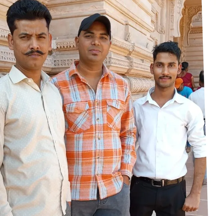 Panditneeraj Tiwari