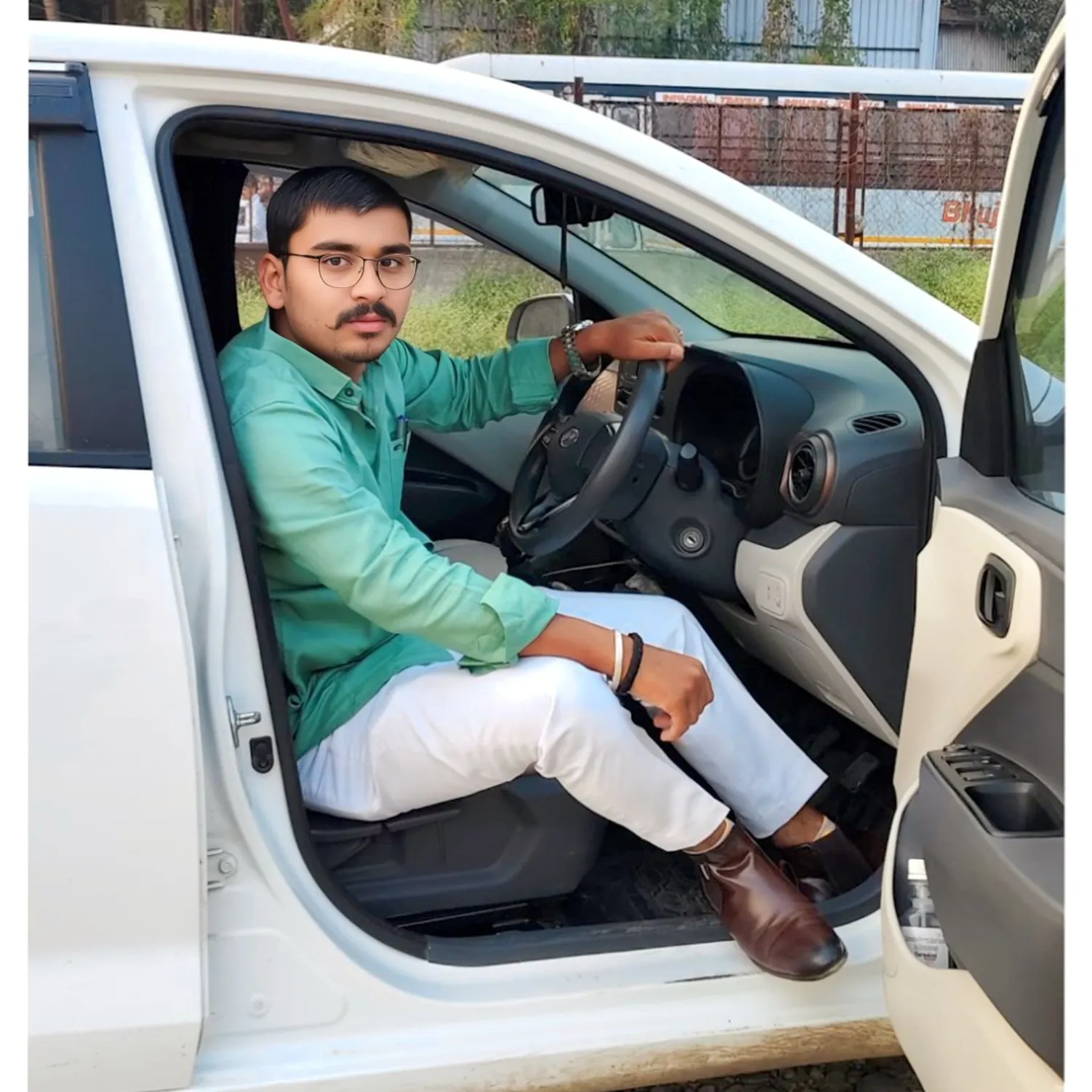 Aviraj Gadade