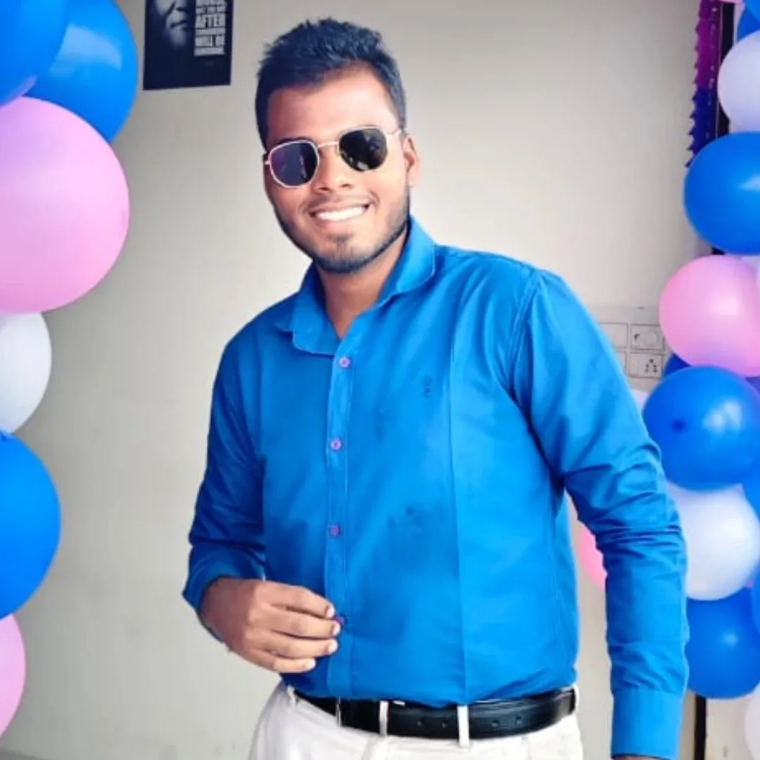 KAVIYARASAN N