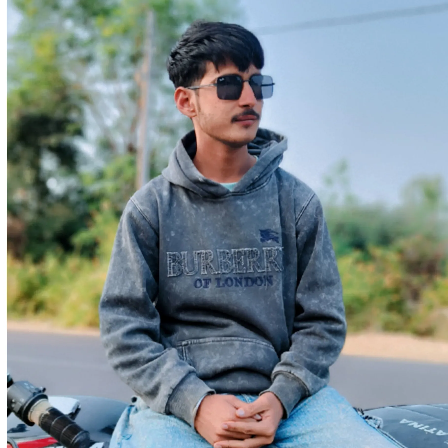 Neerendra bundela