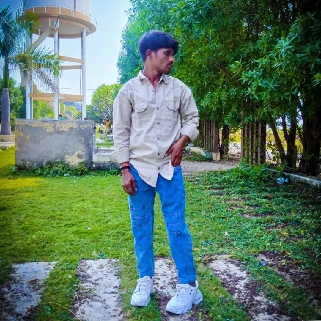 SUMIT DAMOT