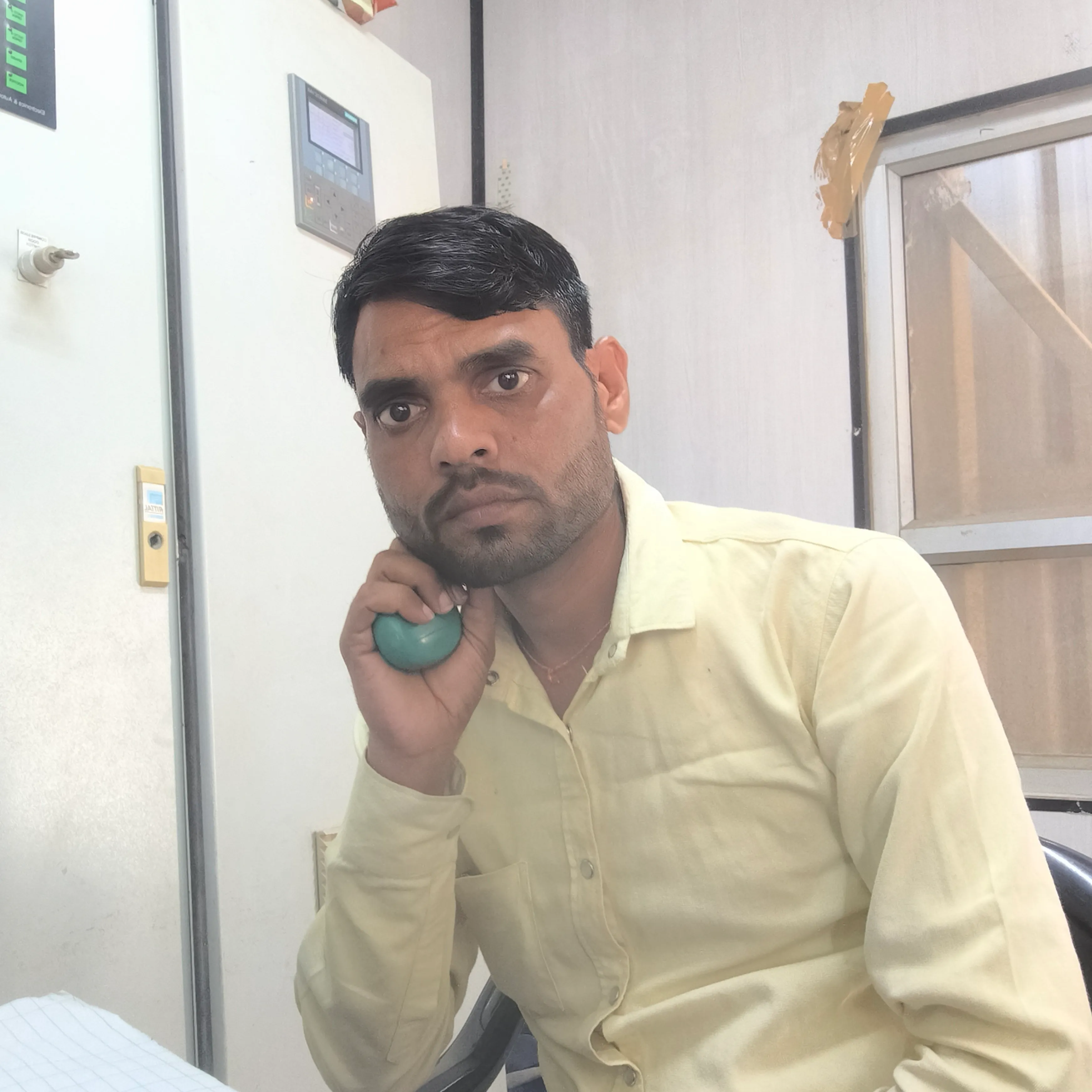 monu gaur