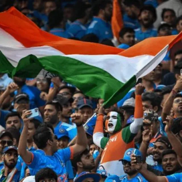 Cricket Fans