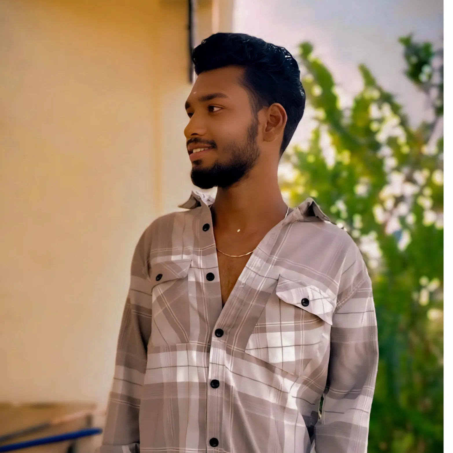 mr naveen 16
