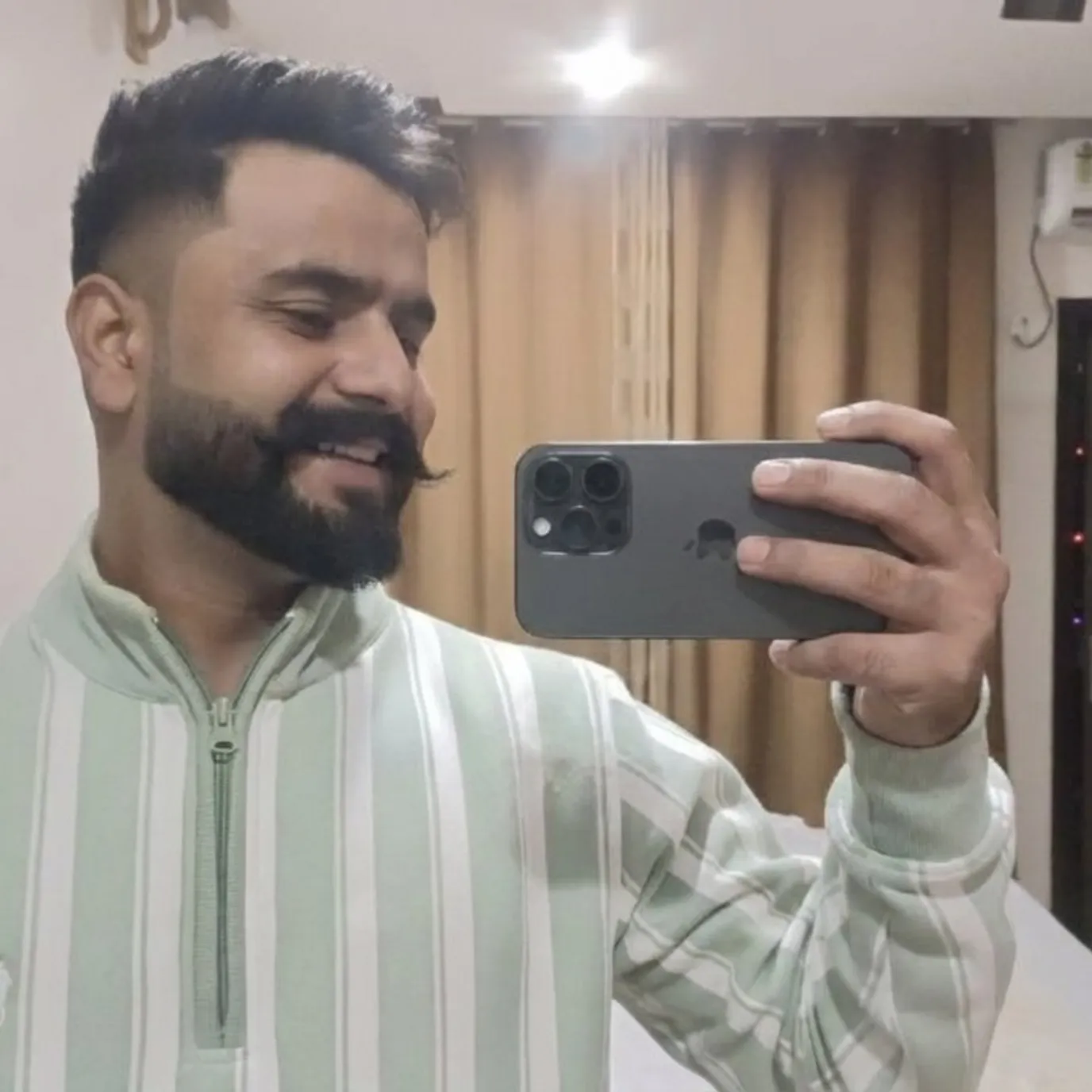 Mohit Thakur