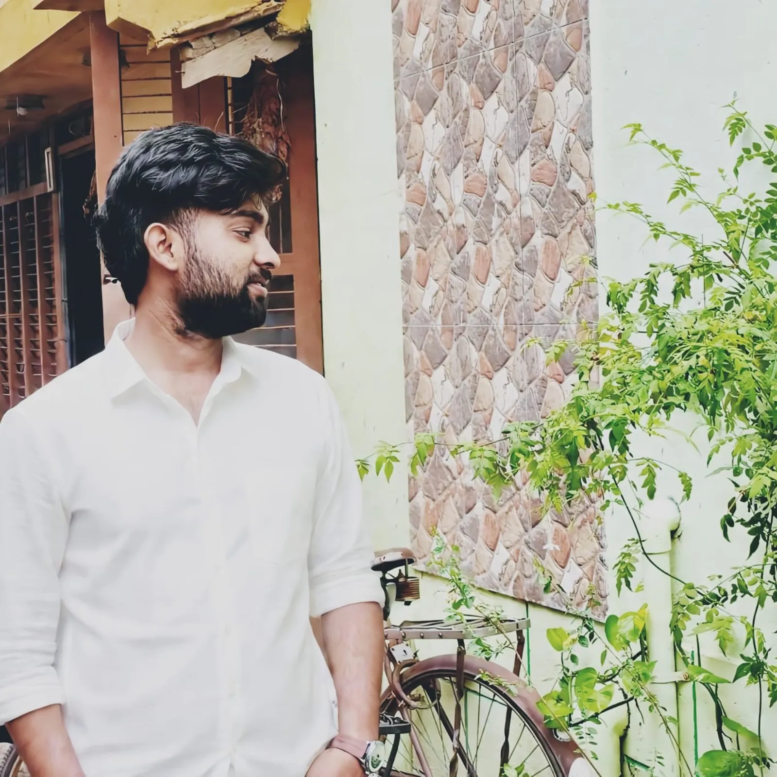 hArIs srinivasan