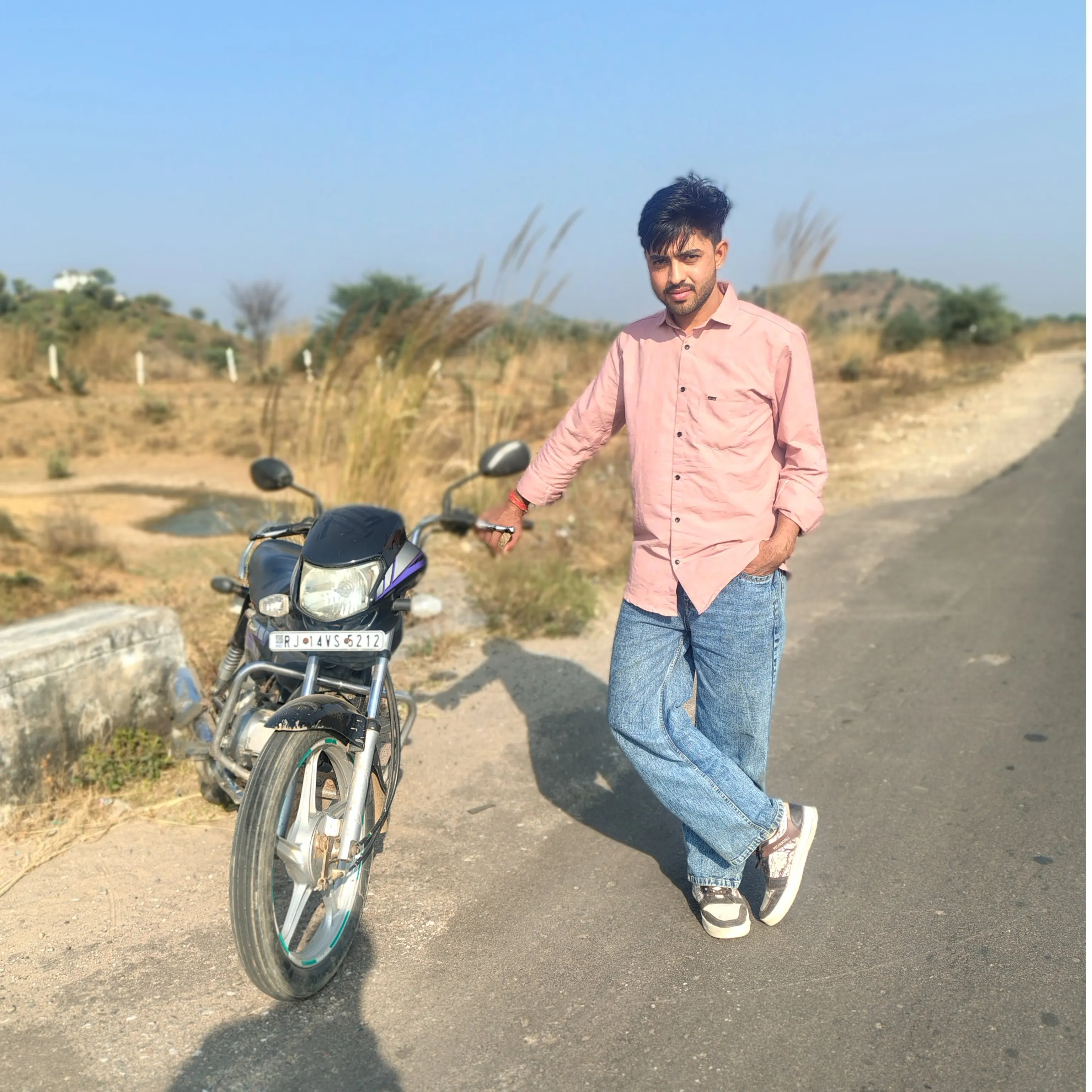 monu bandawla