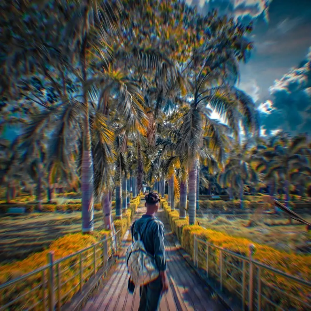 ×͜×Ꮢᴇᴅ〆ᴇʏᴇ♡...⁴⁴⁴⸙ ziddi