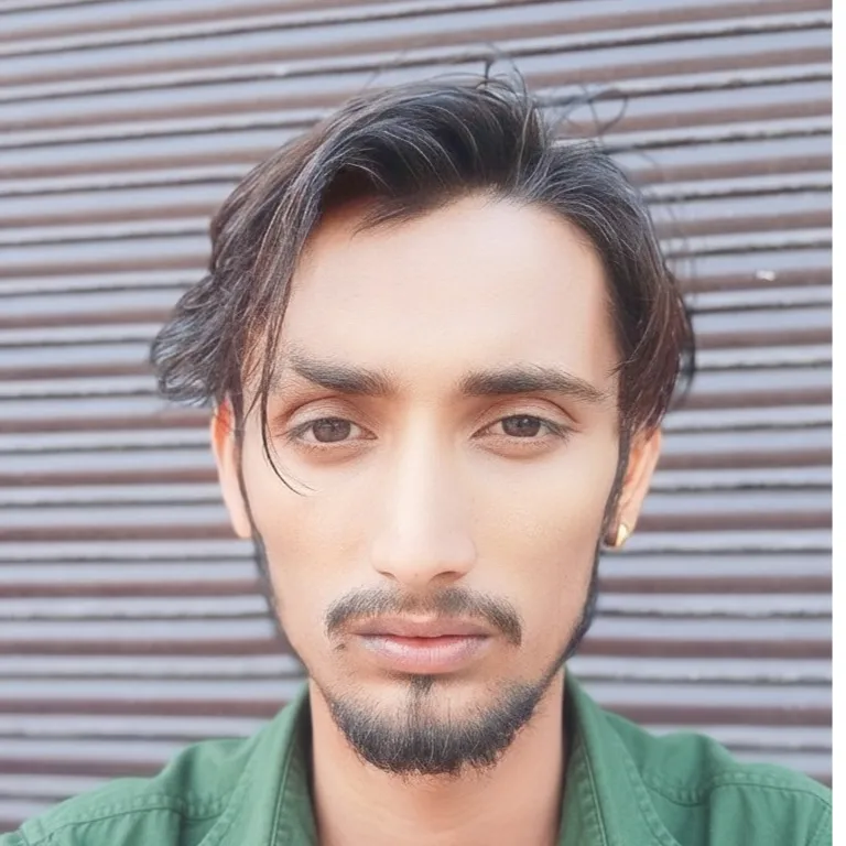 Dhurav Tomar