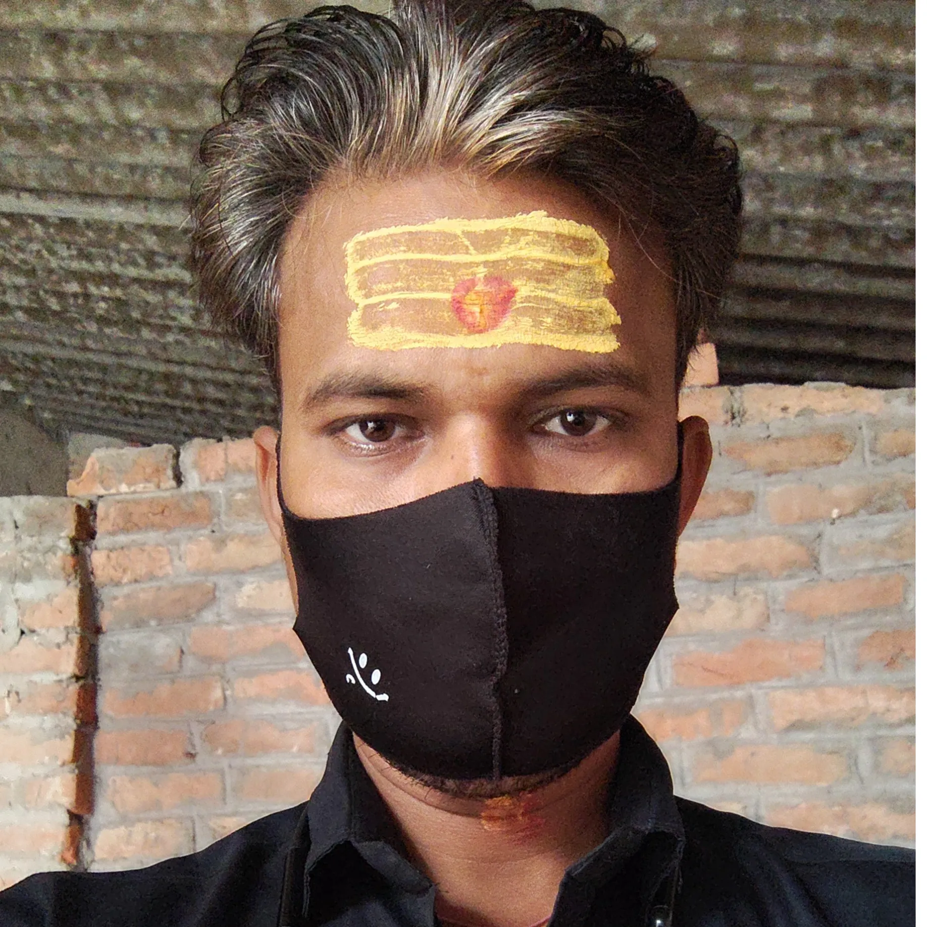 MANISH TIWARI
