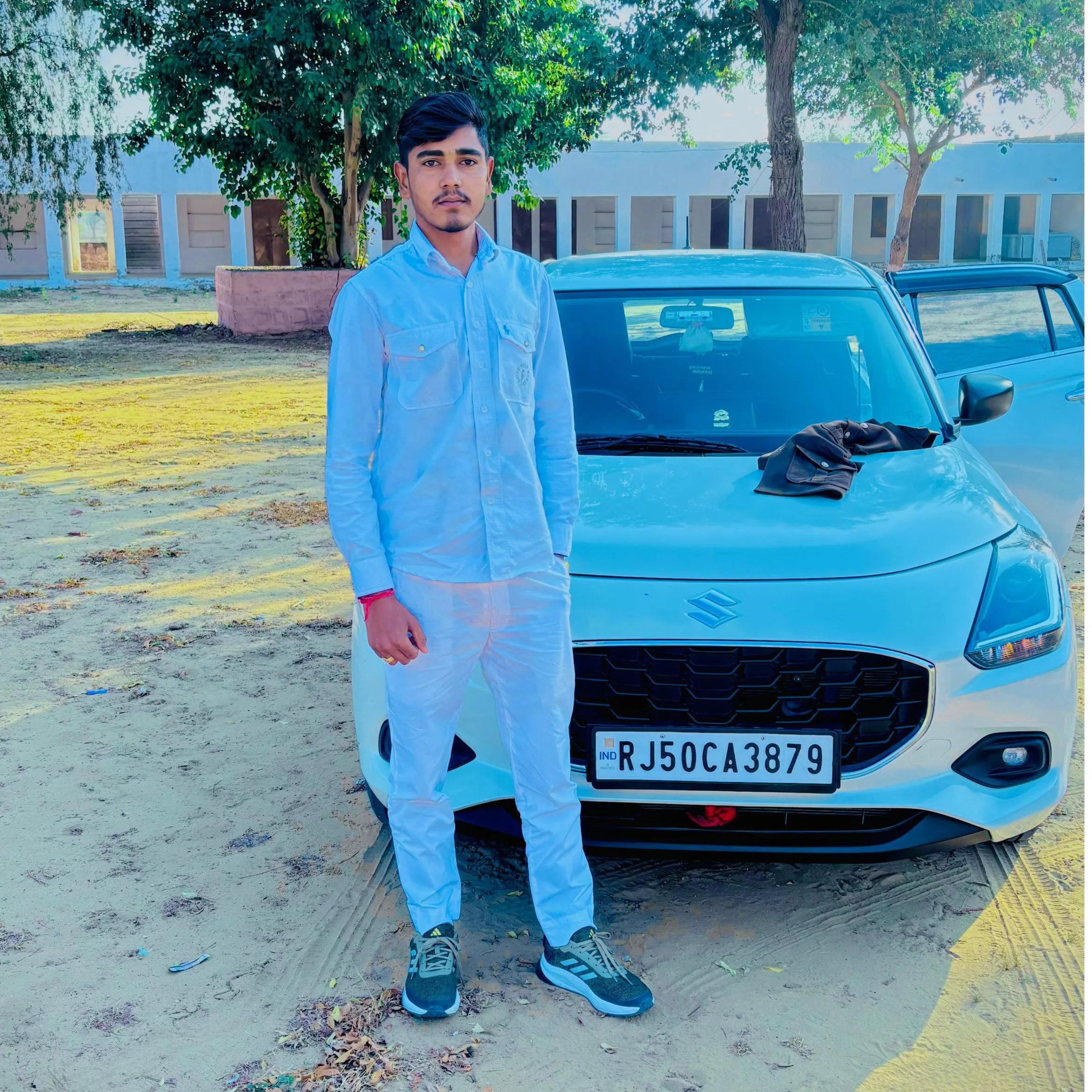 vicky Jakhar1181