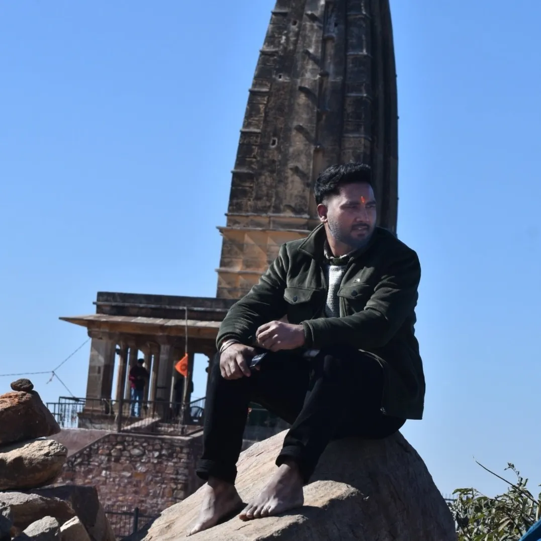 Kartik maurya