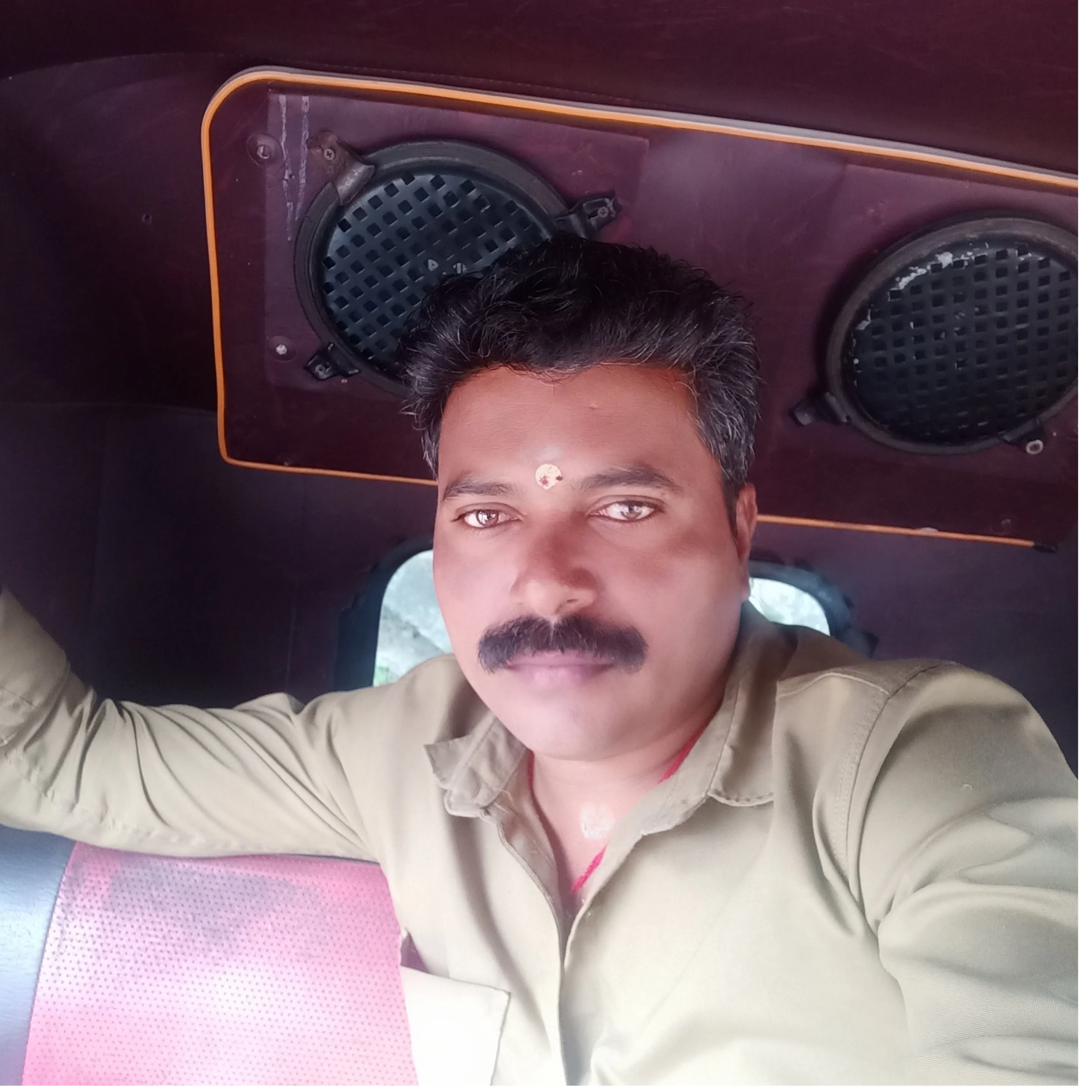 GANESHAN S