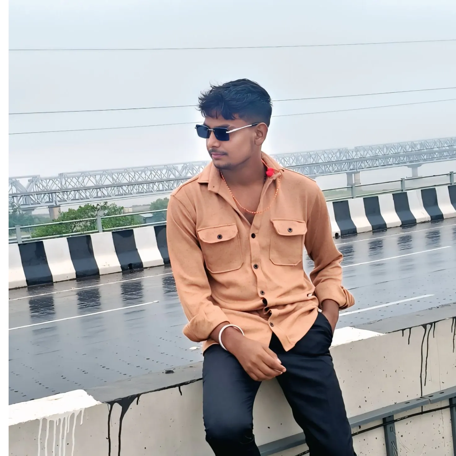 pravin Hind