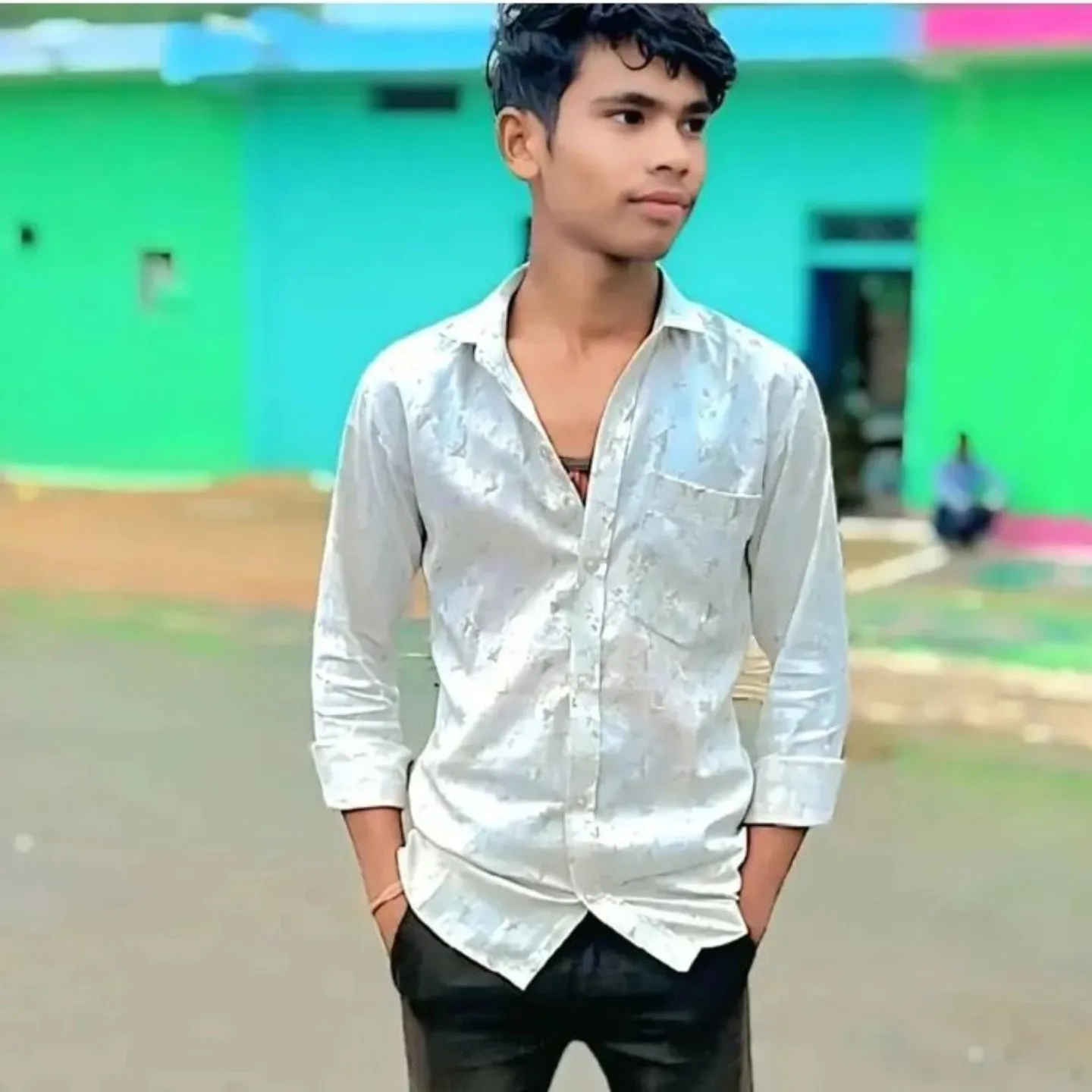 monu monu