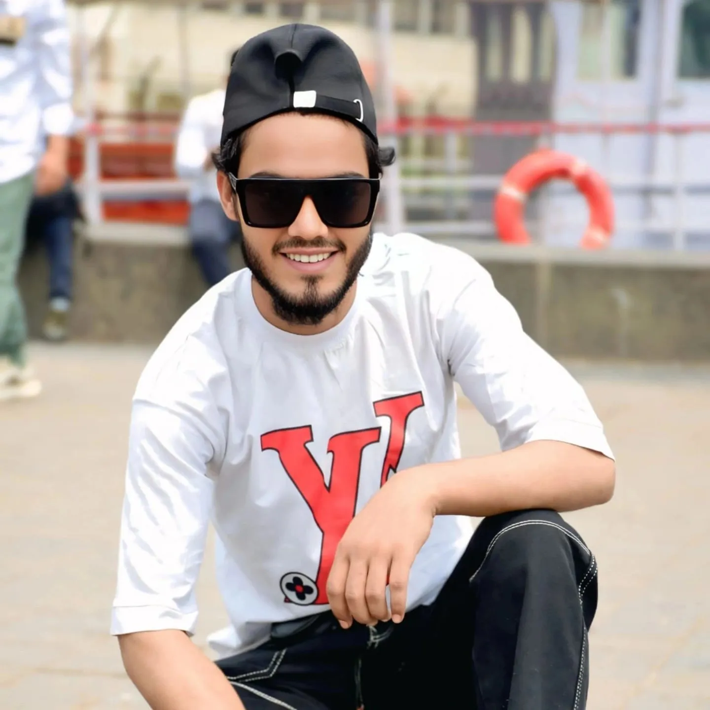 Shahzeb👌 Shahzeb👌