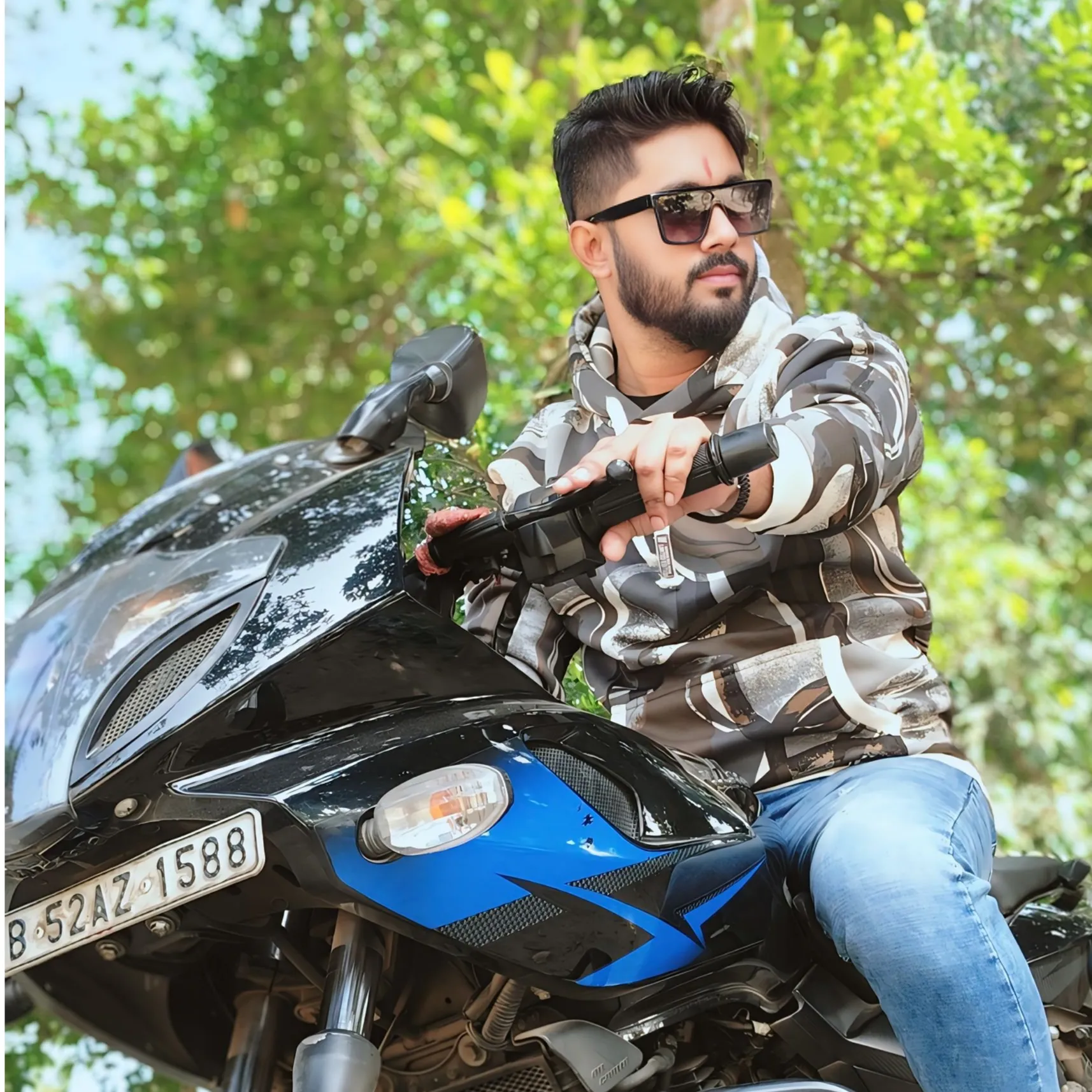 Ajoytewari Ajoytewari